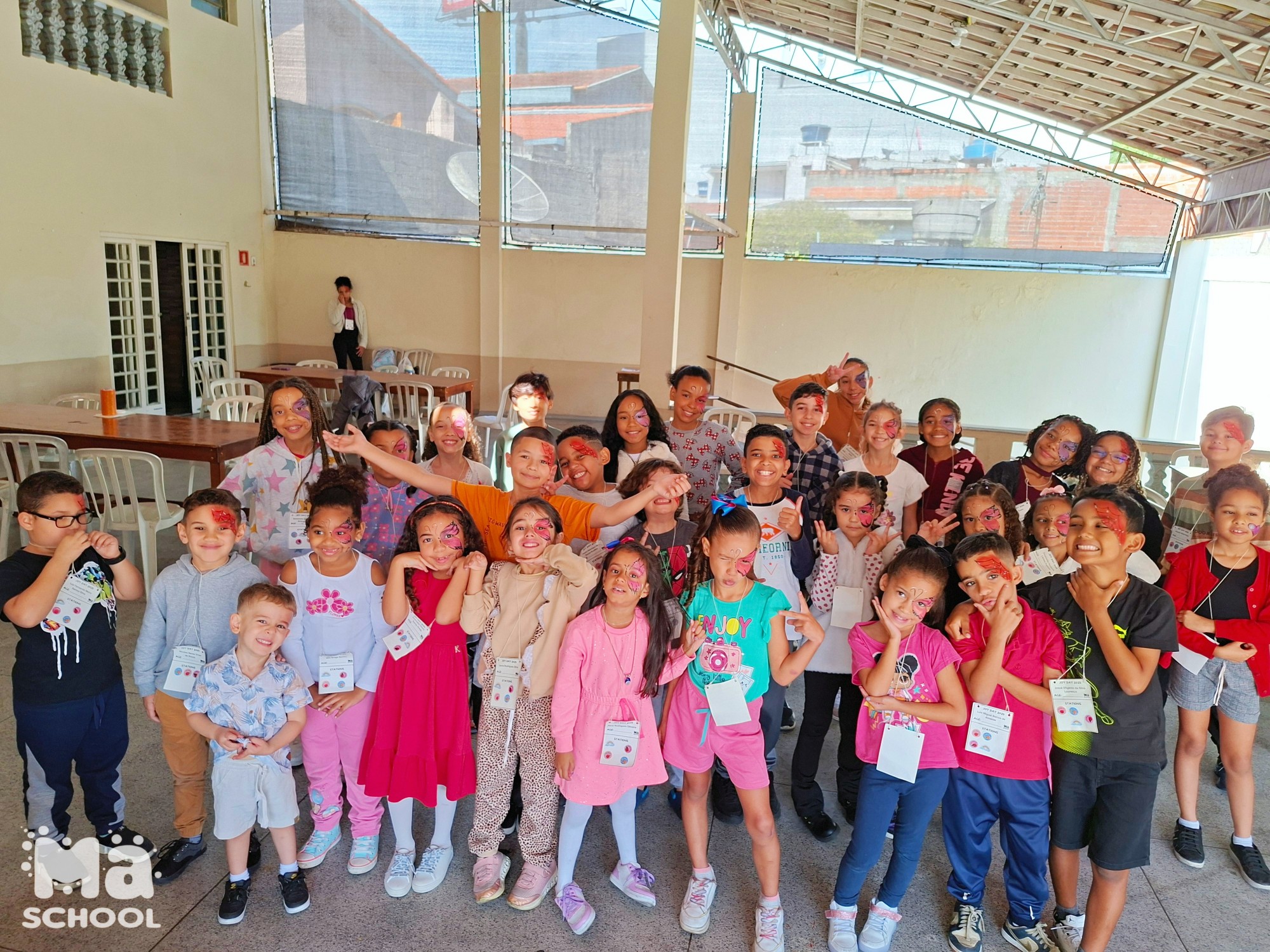 Joy Day leva alegria, aprendizado e muita diversão para crianças de em Francisco Morato.
